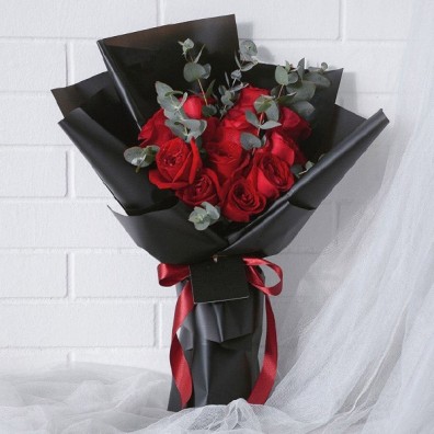 10 Red Rose Bouquet